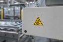 Naklejka BHP 8 cm - Ostrzeżenie przed osuwającym się śniegiem z dachu - W040